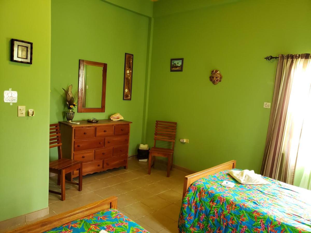 Vila Slo Caye Caulker Exteriér fotografie